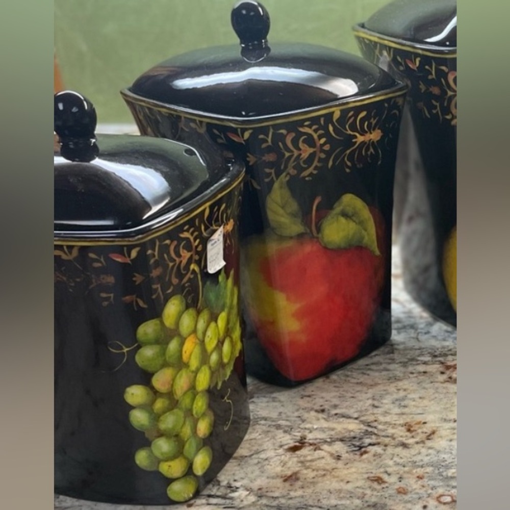Susan Wright canisters